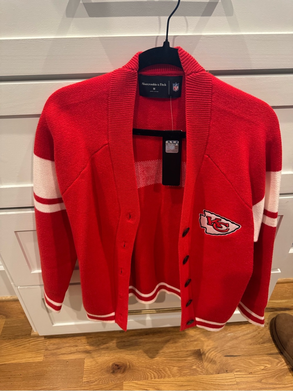 Abercrombie & Fitch Red women’s NFL Kansas City Chiefs Cardigan